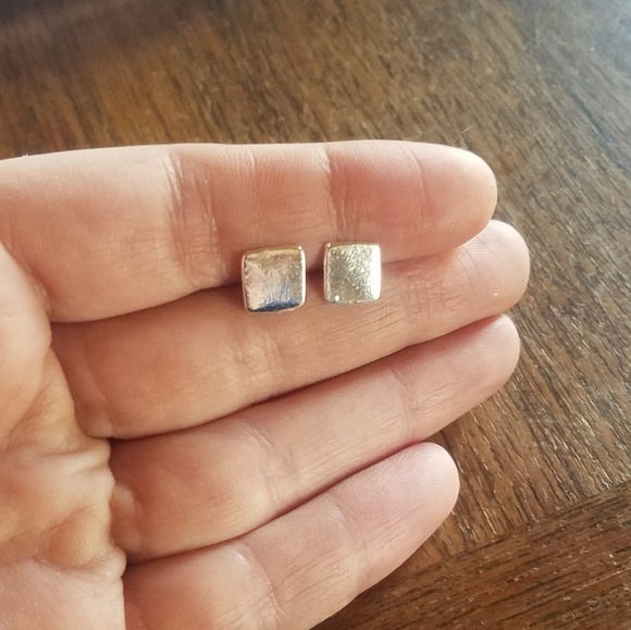 NWOT Silver Square Studs - Picture 5 of 7